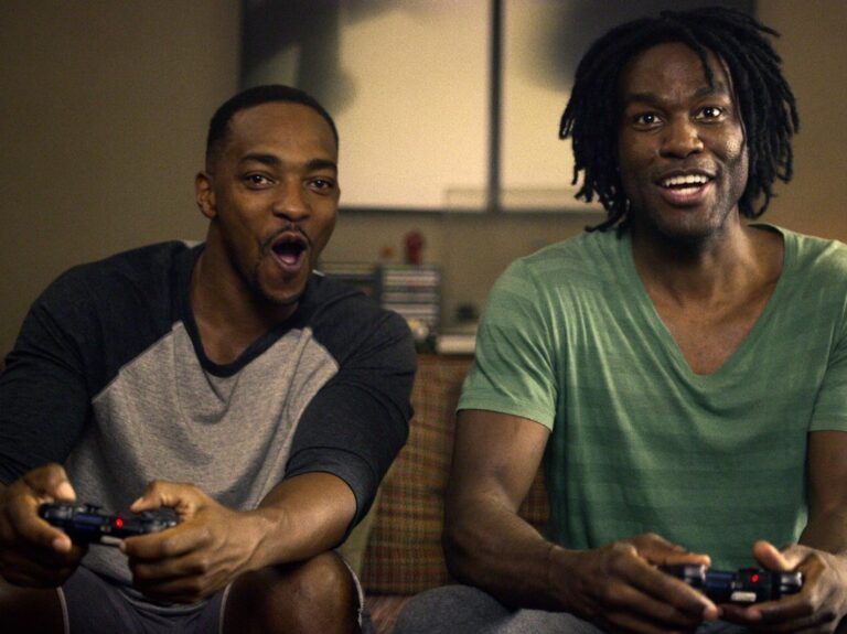 El Impacto de Black Mirror en la Cultura Popular y su Eco en la Sociedad